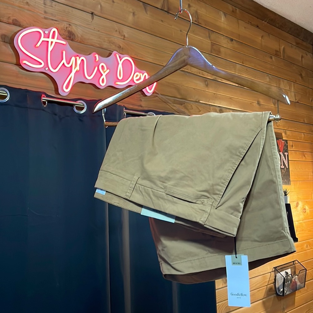 Goodfellow Khaki Shorts (Men’s)